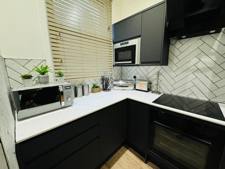 Apartament 10 Min From Stratford Shopping Centre, Garden!